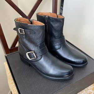 FRYE Women’s Engineer Moto Vicky Boots - size 8